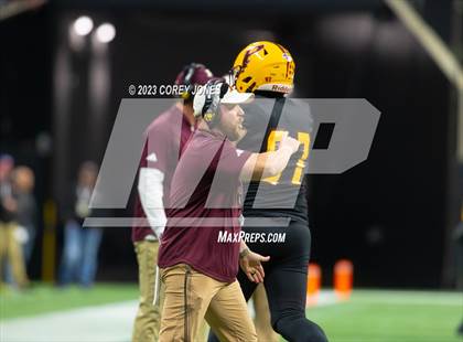Thumbnail 2 in Perry vs Stockbridge (GHSA 4A State Championship) photogallery.