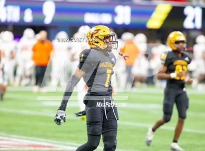 Thumbnail 1 in Perry vs Stockbridge (GHSA 4A State Championship) photogallery.