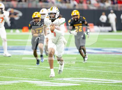 Thumbnail 3 in Perry vs Stockbridge (GHSA 4A State Championship) photogallery.