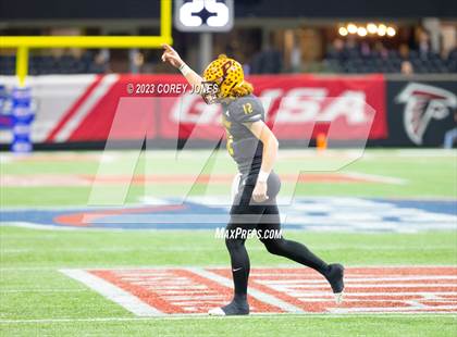 Thumbnail 2 in Perry vs Stockbridge (GHSA 4A State Championship) photogallery.