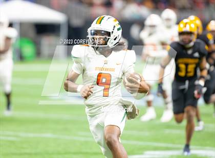 Thumbnail 2 in Perry vs Stockbridge (GHSA 4A State Championship) photogallery.