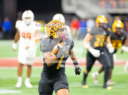 Thumbnail 2 in Perry vs Stockbridge (GHSA 4A State Championship) photogallery.