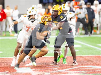 Thumbnail 1 in Perry vs Stockbridge (GHSA 4A State Championship) photogallery.