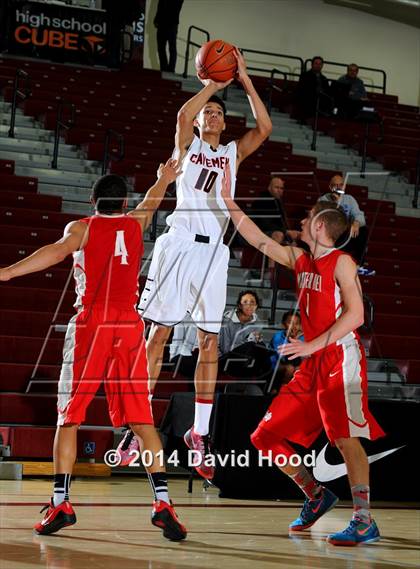 Thumbnail 3 in American Fork vs. Mater Dei (MaxPreps Holiday Classic) photogallery.