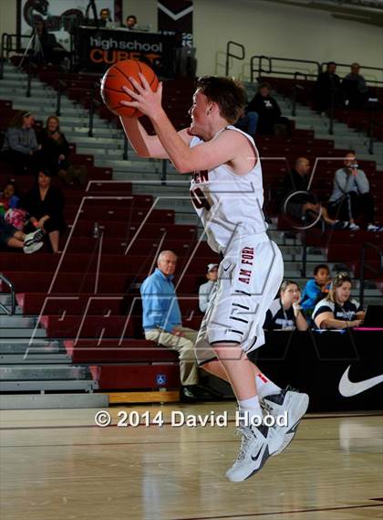 Thumbnail 3 in American Fork vs. Mater Dei (MaxPreps Holiday Classic) photogallery.