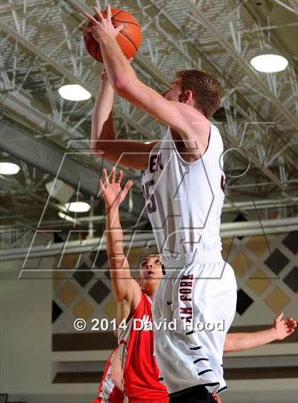 Thumbnail 3 in American Fork vs. Mater Dei (MaxPreps Holiday Classic) photogallery.