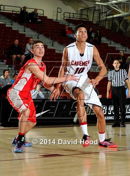 Thumbnail 2 in American Fork vs. Mater Dei (MaxPreps Holiday Classic) photogallery.