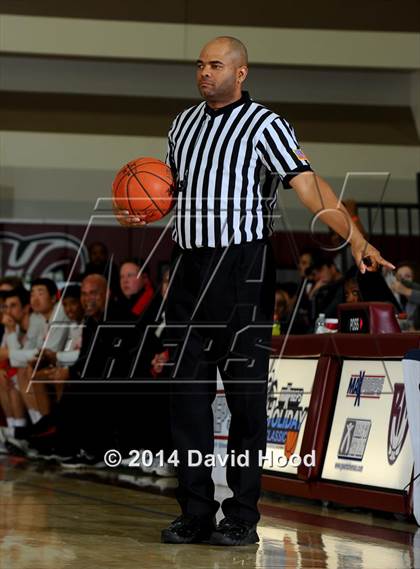 Thumbnail 3 in American Fork vs. Mater Dei (MaxPreps Holiday Classic) photogallery.