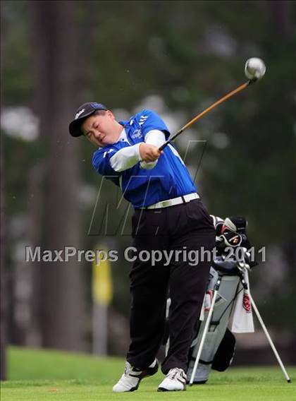 Thumbnail 1 in CIF State Boys Golf Championships photogallery.