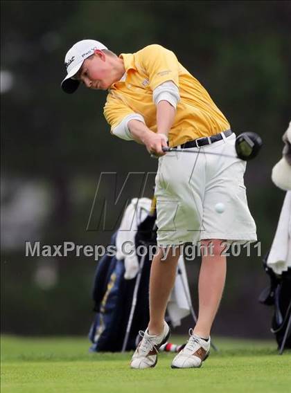 Thumbnail 2 in CIF State Boys Golf Championships photogallery.