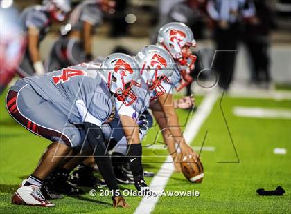 Thumbnail 3 in Terrell vs. Wilson (UIL 5A Bi-District Playoff) photogallery.
