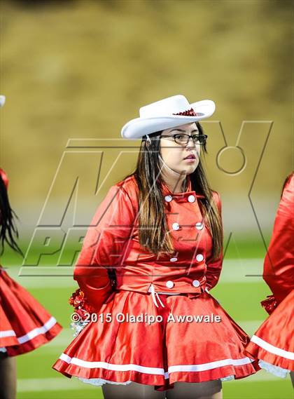 Thumbnail 3 in Terrell vs. Wilson (UIL 5A Bi-District Playoff) photogallery.