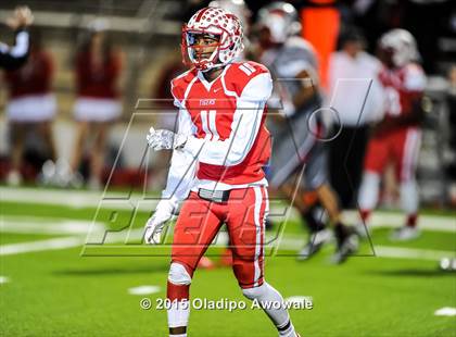 Thumbnail 1 in Terrell vs. Wilson (UIL 5A Bi-District Playoff) photogallery.