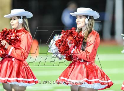 Thumbnail 1 in Terrell vs. Wilson (UIL 5A Bi-District Playoff) photogallery.
