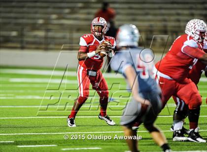 Thumbnail 2 in Terrell vs. Wilson (UIL 5A Bi-District Playoff) photogallery.