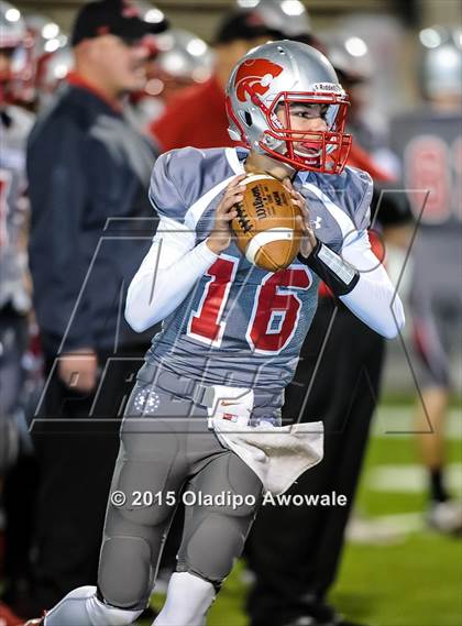 Thumbnail 1 in Terrell vs. Wilson (UIL 5A Bi-District Playoff) photogallery.