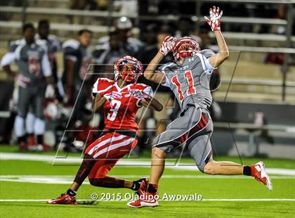 Thumbnail 2 in Terrell vs. Wilson (UIL 5A Bi-District Playoff) photogallery.