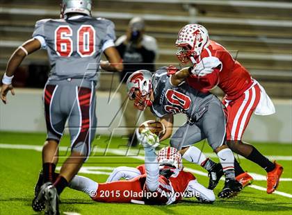 Thumbnail 2 in Terrell vs. Wilson (UIL 5A Bi-District Playoff) photogallery.
