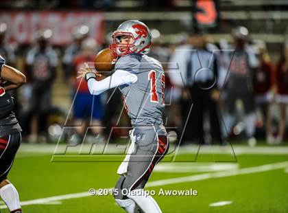 Thumbnail 3 in Terrell vs. Wilson (UIL 5A Bi-District Playoff) photogallery.