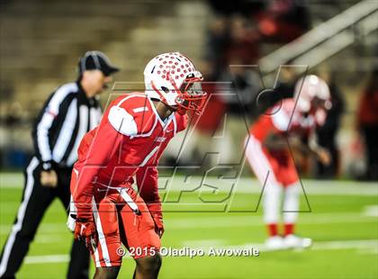 Thumbnail 3 in Terrell vs. Wilson (UIL 5A Bi-District Playoff) photogallery.