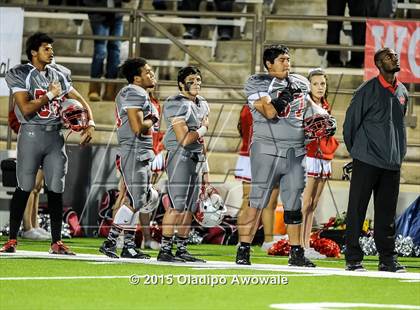 Thumbnail 2 in Terrell vs. Wilson (UIL 5A Bi-District Playoff) photogallery.