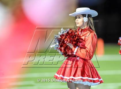 Thumbnail 2 in Terrell vs. Wilson (UIL 5A Bi-District Playoff) photogallery.