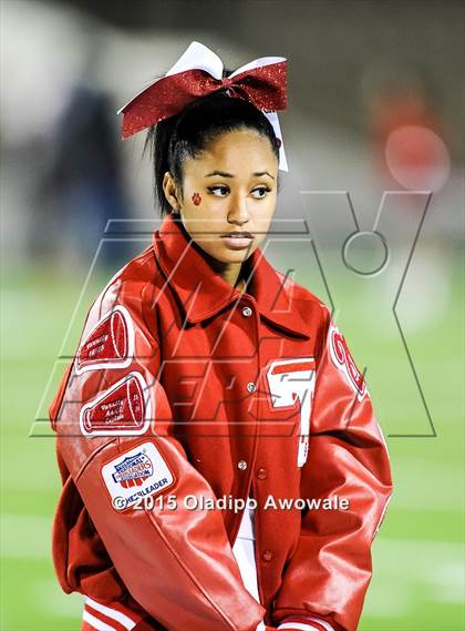 Thumbnail 2 in Terrell vs. Wilson (UIL 5A Bi-District Playoff) photogallery.