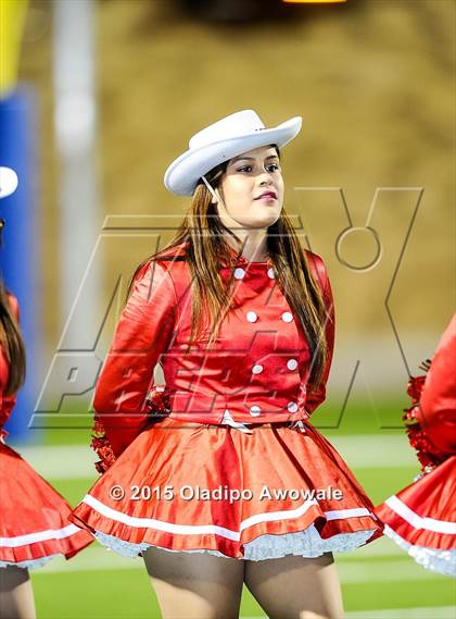 Thumbnail 2 in Terrell vs. Wilson (UIL 5A Bi-District Playoff) photogallery.