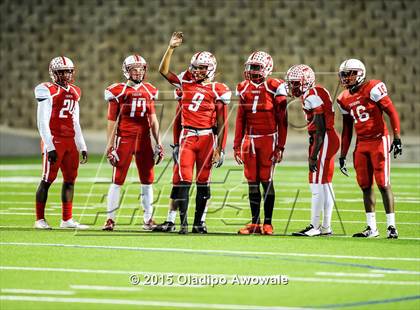 Thumbnail 1 in Terrell vs. Wilson (UIL 5A Bi-District Playoff) photogallery.