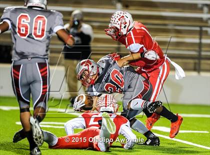 Thumbnail 3 in Terrell vs. Wilson (UIL 5A Bi-District Playoff) photogallery.