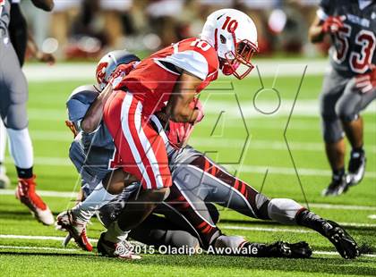 Thumbnail 3 in Terrell vs. Wilson (UIL 5A Bi-District Playoff) photogallery.