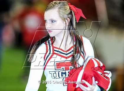 Thumbnail 1 in Terrell vs. Wilson (UIL 5A Bi-District Playoff) photogallery.