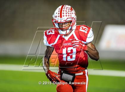 Thumbnail 1 in Terrell vs. Wilson (UIL 5A Bi-District Playoff) photogallery.