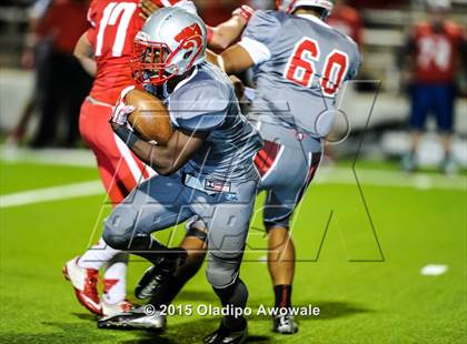 Thumbnail 1 in Terrell vs. Wilson (UIL 5A Bi-District Playoff) photogallery.
