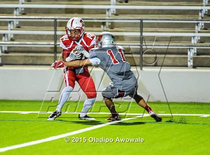 Thumbnail 3 in Terrell vs. Wilson (UIL 5A Bi-District Playoff) photogallery.