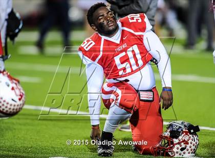Thumbnail 3 in Terrell vs. Wilson (UIL 5A Bi-District Playoff) photogallery.