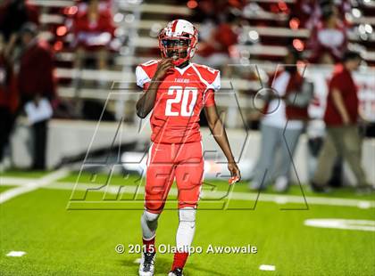 Thumbnail 3 in Terrell vs. Wilson (UIL 5A Bi-District Playoff) photogallery.