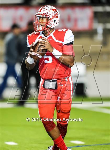 Thumbnail 2 in Terrell vs. Wilson (UIL 5A Bi-District Playoff) photogallery.