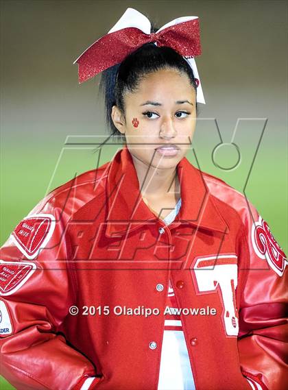 Thumbnail 1 in Terrell vs. Wilson (UIL 5A Bi-District Playoff) photogallery.