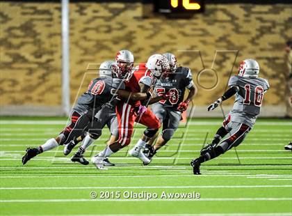 Thumbnail 2 in Terrell vs. Wilson (UIL 5A Bi-District Playoff) photogallery.