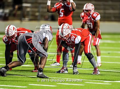 Thumbnail 3 in Terrell vs. Wilson (UIL 5A Bi-District Playoff) photogallery.
