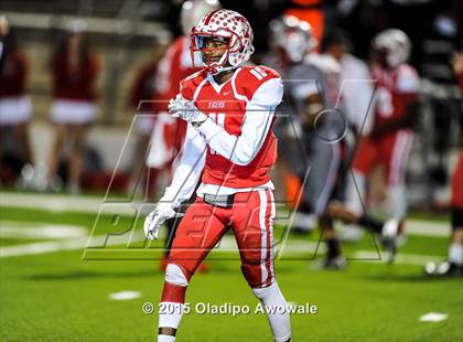 Thumbnail 3 in Terrell vs. Wilson (UIL 5A Bi-District Playoff) photogallery.