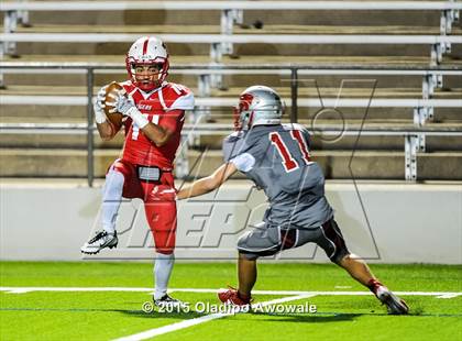 Thumbnail 2 in Terrell vs. Wilson (UIL 5A Bi-District Playoff) photogallery.