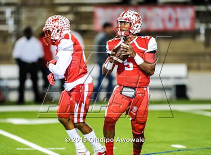 Thumbnail 1 in Terrell vs. Wilson (UIL 5A Bi-District Playoff) photogallery.