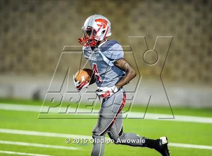 Thumbnail 1 in Terrell vs. Wilson (UIL 5A Bi-District Playoff) photogallery.