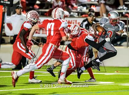 Thumbnail 1 in Terrell vs. Wilson (UIL 5A Bi-District Playoff) photogallery.