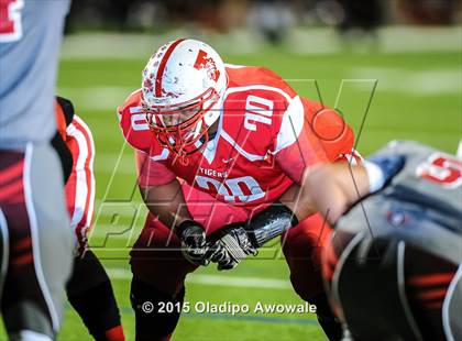 Thumbnail 3 in Terrell vs. Wilson (UIL 5A Bi-District Playoff) photogallery.