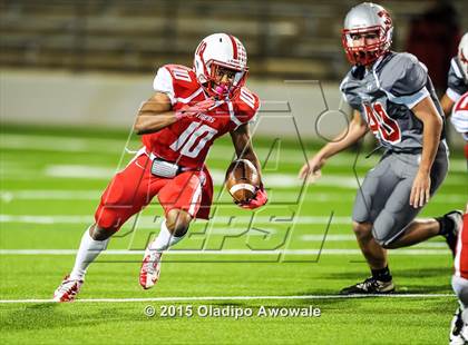 Thumbnail 1 in Terrell vs. Wilson (UIL 5A Bi-District Playoff) photogallery.