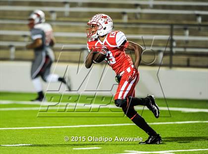 Thumbnail 1 in Terrell vs. Wilson (UIL 5A Bi-District Playoff) photogallery.