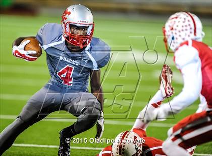 Thumbnail 2 in Terrell vs. Wilson (UIL 5A Bi-District Playoff) photogallery.